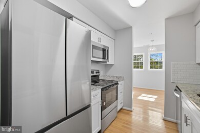 8399 Montgomery Rd unit J, Elkridge, MD 21075 - photo 6