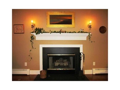 64 Pequot Ln, Middletown, RI 02842 - photo 6