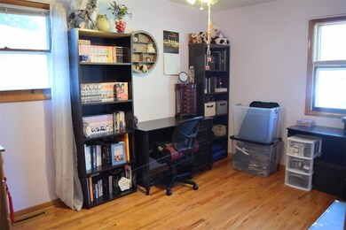 3246 W 23rd St, Erie, PA 16506 - photo 2