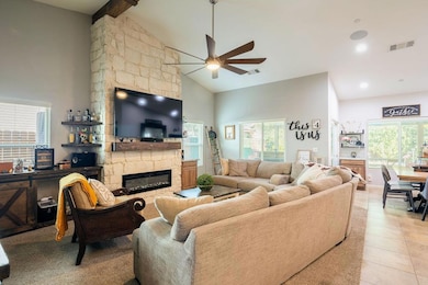 602 S Filbert Ave, Fresno, CA 93727 - photo 5