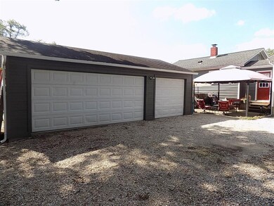 111 W 1st St, Newburgh, IN 47630 - photo 5