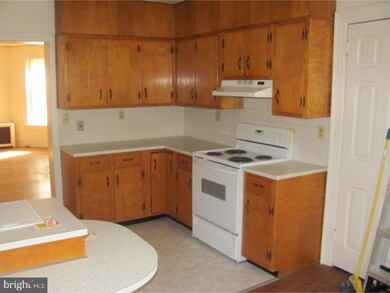 116 S 6th St unit 3, Perkasie, PA 18944 - photo 4