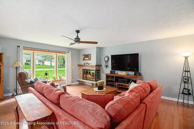 12197 W Greenfield Rd, Lansing, MI 48917 - photo 5