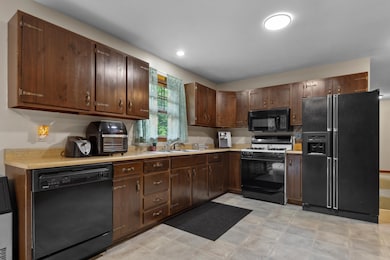 13 Seyah Rd, Shelburne, NH 03581 - photo 3