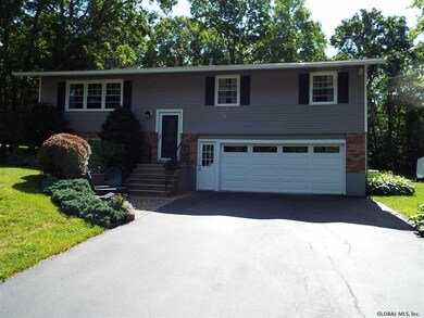 155 Horstman Dr, Schenectady, NY 12302 - photo 2