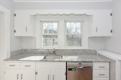 117 Beaumont Ave unit 2, Newtonville, MA 02460 - photo 4
