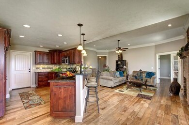 638 N Maplewood Hills Rd, Nixa, MO 65714 - photo 3