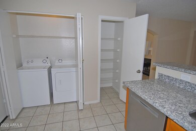1 Kit2 Laundry_Pantry