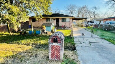 2202 Wardmont St, Houston, TX 77093 - photo 3