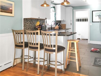Eat in kitchen