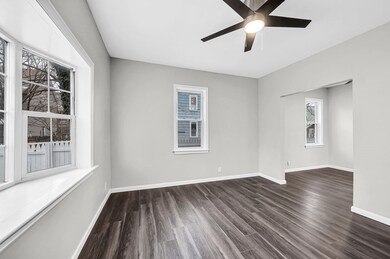 11 Carpenter Ct, Springfield, MA 01109 - photo 6