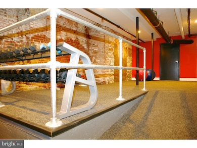 1100 Spruce St unit 3D, Philadelphia, PA 19107 - photo 4