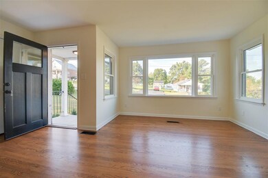 32 Oak St, Fishersville, VA 22939 - photo 6