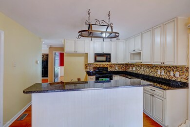 111 Cannon Rd Wilmington NC-large-017-2-