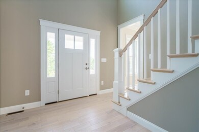 47 Valerie Run, Northbridge, MA 01534 - photo 4