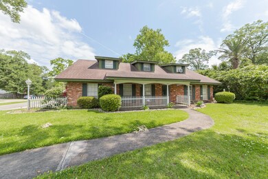 216RobinhoodCir-5