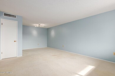 14034 N Newcastle Dr, Sun City, AZ 85351 - photo 7