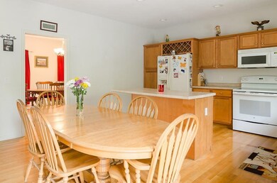 248 Valley St, Pembroke, MA 02359 - photo 7