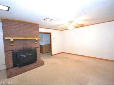 3332 Staleys Farm Rd, Asheboro, NC 27205 - photo 5