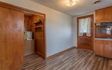 1381WGooch(3of38)