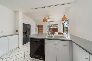 23-web-or-mls-3580 W Wilson Ave - MLS Im
