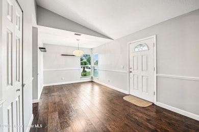 16-web-or-mls-Tree Line Blvd-0705-016