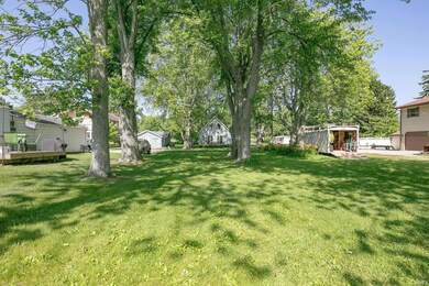 153 Ems D23 Ln, Syracuse, IN 46567 - photo 7