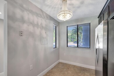 2741 Village Blvd unit 1040, West Palm Beach, FL 33409 - photo 3