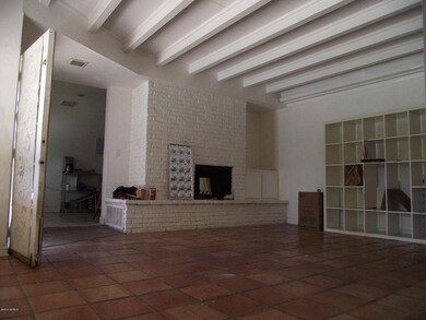 family room 2