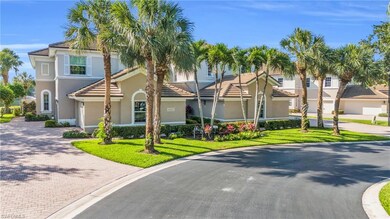View of front of house with a garage and a front l