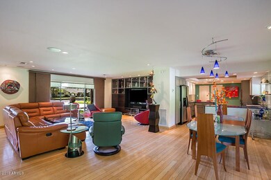 Family room/dining