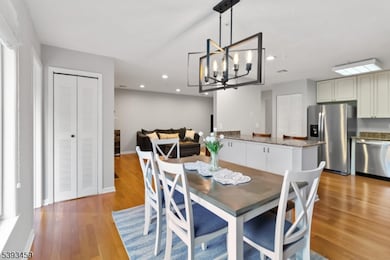 36 Larkin Cir, West Orange, NJ 07052 - photo 4