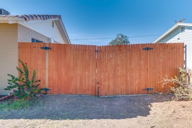 RV Gate