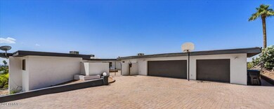 3-Car Garage