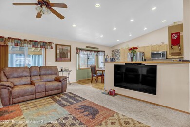 Living Room (12)