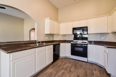 7082 Parkbrook Ln, Cordova, TN 38018 - photo 7