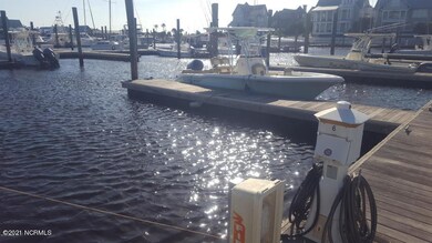C DOCK 10