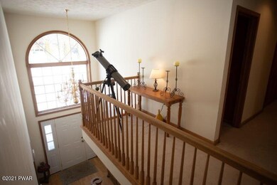 800 Warbler Ct, Hawley, PA 18428 - photo 7