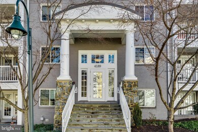 4189 S Four Mile Run Dr unit 303, Arlington, VA 22204 - photo 2