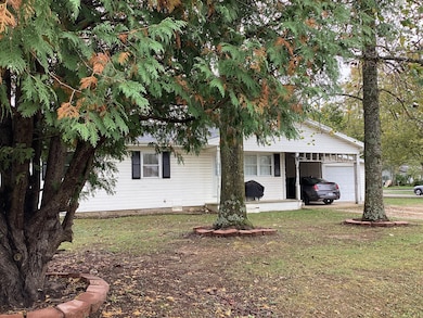 400 E Clouse St, Mountain Grove, MO 65711 - photo 2