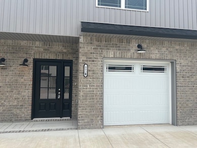 405 Shelby St unit B, Clarksville, TN 37042 - photo 2