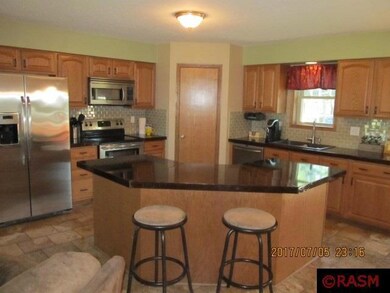 12991 Meadow Creek Dr, New Ulm, MN 56073 - photo 4