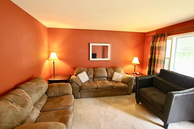 3607 Schlee St, Lansing, MI 48910 - photo 4