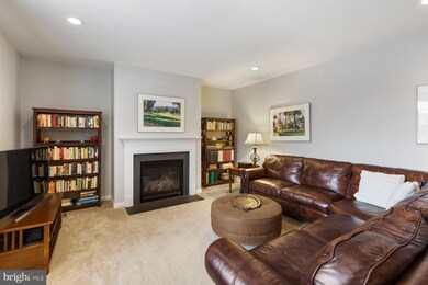 18578 Quantico Gateway Dr, Triangle, VA 22172 - photo 6