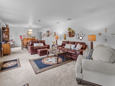 Formal or Secondary Living Space and Dining Combo!