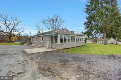 930 Coldspring Rd, Fayetteville, PA 17222 - photo 4