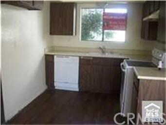 Spacious Kitchen