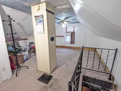 271 S 5th St, Lansing, IA 52151 - photo 7