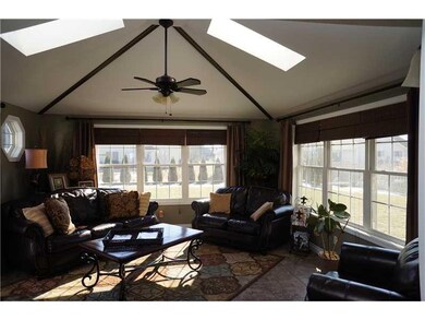 393 Woodside Ct, Batesville, IN 47006 - photo 5