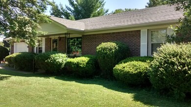 9321 Fern Bluff Ln, Louisville, KY 40229 - photo 3